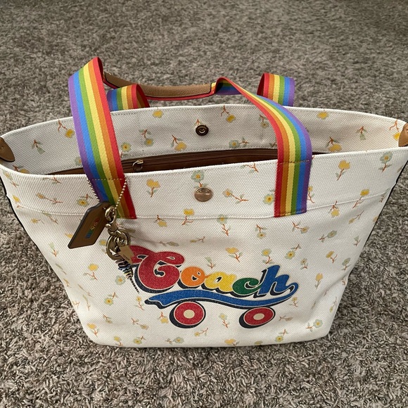 Coach Handbags - Coach Roller Skate tote bag. Brand new, never used
